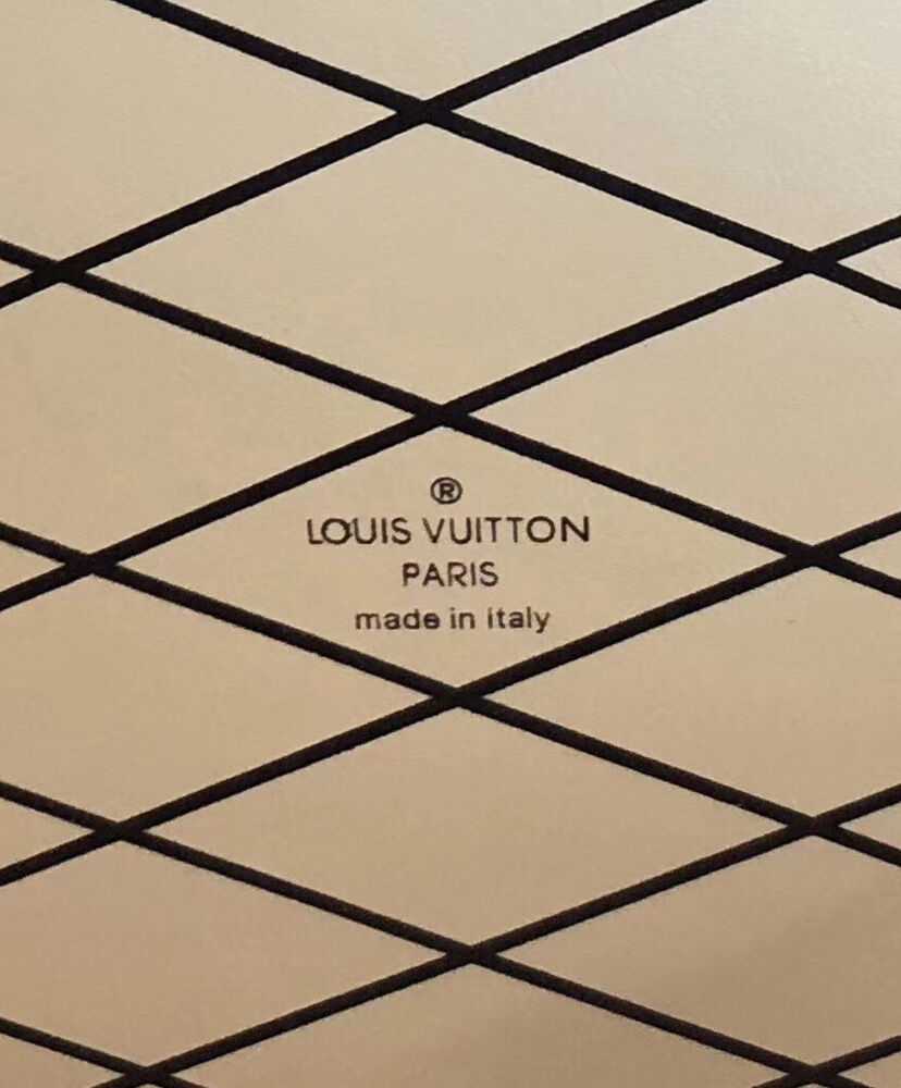 Louis Vuitton Petite Boite Chapeau M43510 Apricot