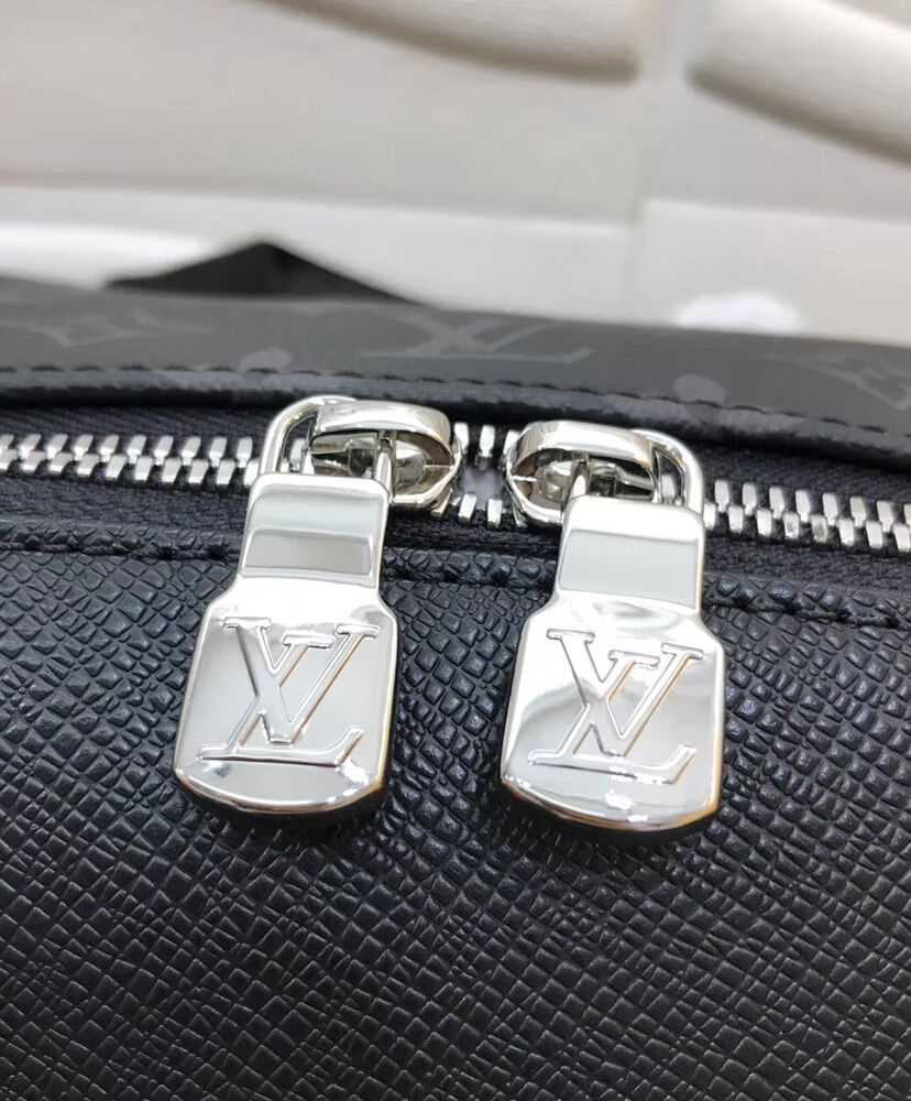 Louis Vuitton Discovery Backpack PM M30230 Black