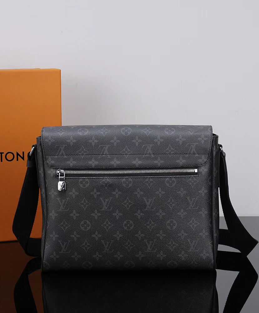 Louis Vuitton District MM M44001 Black [LV2022-0391] - $312.00