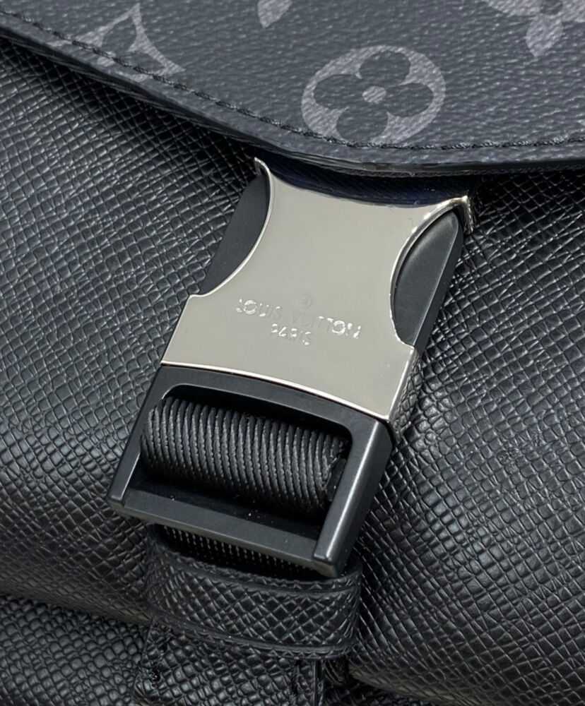 Louis Vuitton New Messenger M30745 M30746 Black