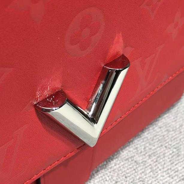 2017 Louis Vuitton Outlet original leather very one handle bag M42904 red