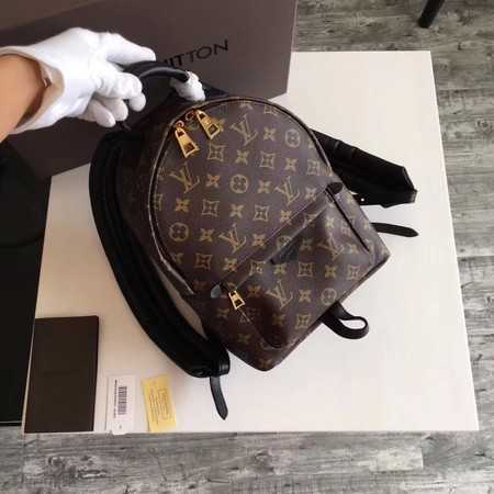 Louis Vuitton Outlet Nicolas Ghesquiete Original leather backpack M41563