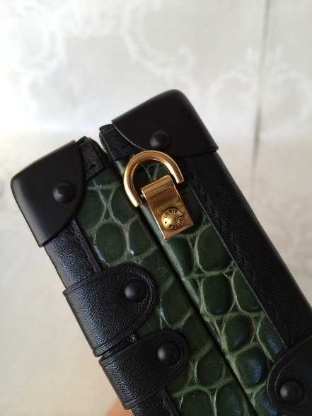 2015 Louis Vuitton Outlet petite malle bag crocodile M50013 blackish green(original leather)
